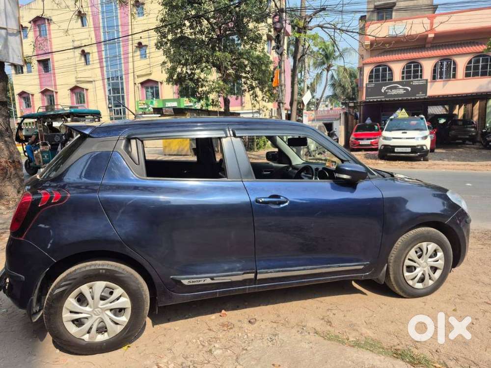 Maruti Suzuki Swift Vxi + Manual, 2019, Petrol