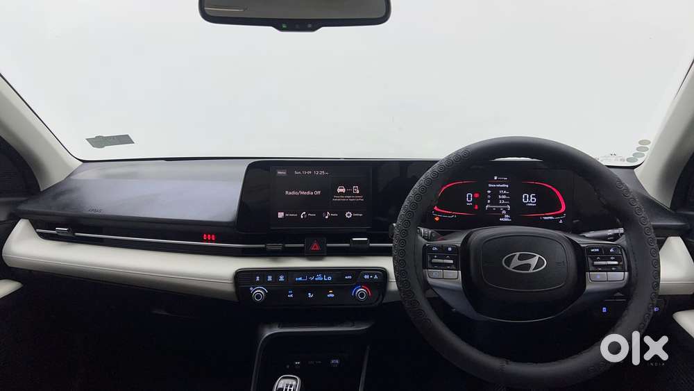 Hyundai Verna 1.5 Sx Petrol Mt, 2023, Petrol