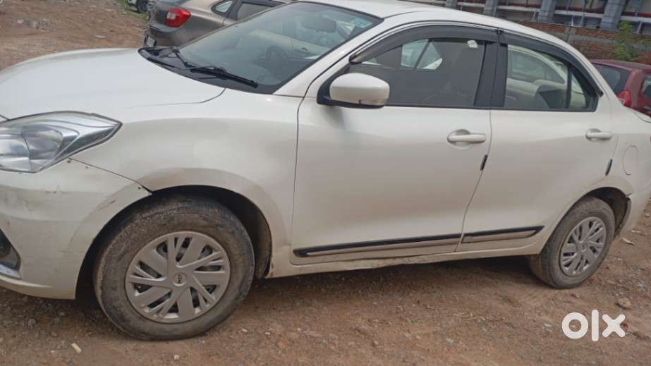 Maruti Suzuki Dzire, 2022, Petrol