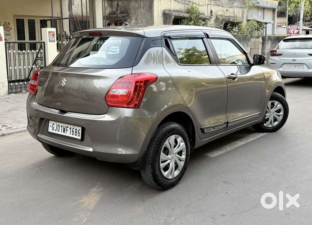 Maruti Suzuki Swift Vxi + Manual, 2022, Petrol