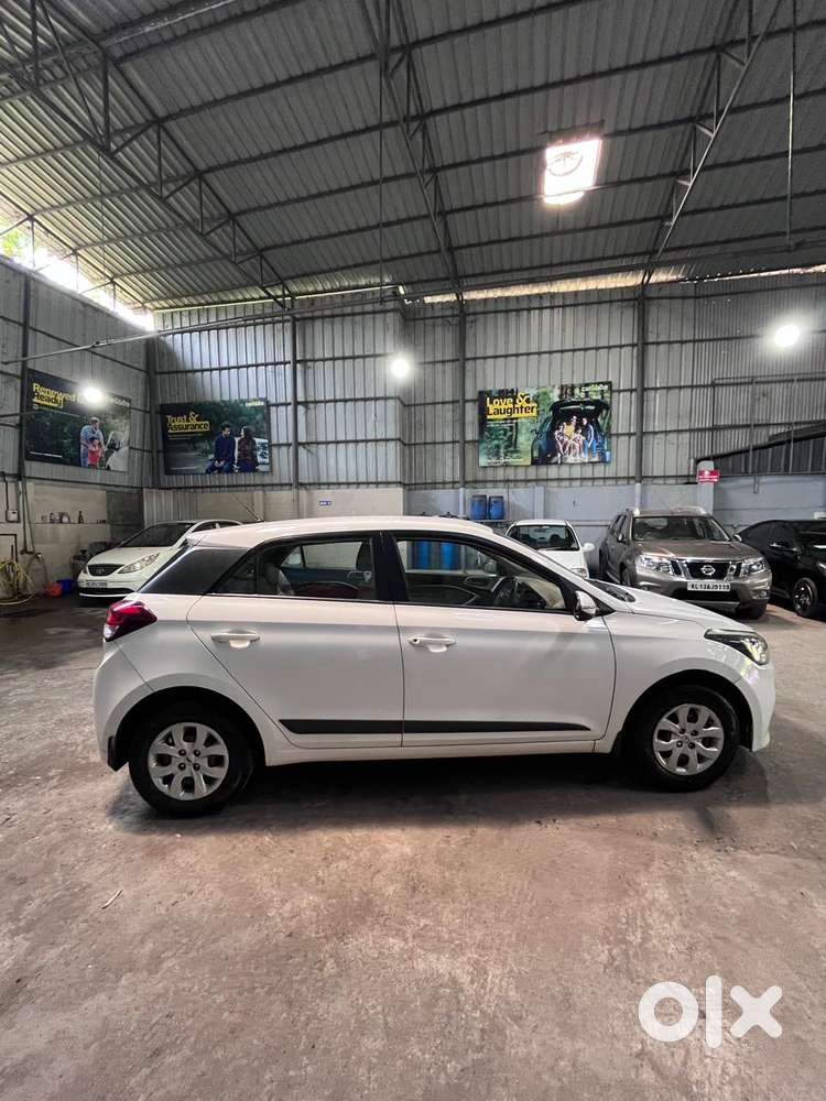 Hyundai I20 Petrol Spotz, 2015, Petrol