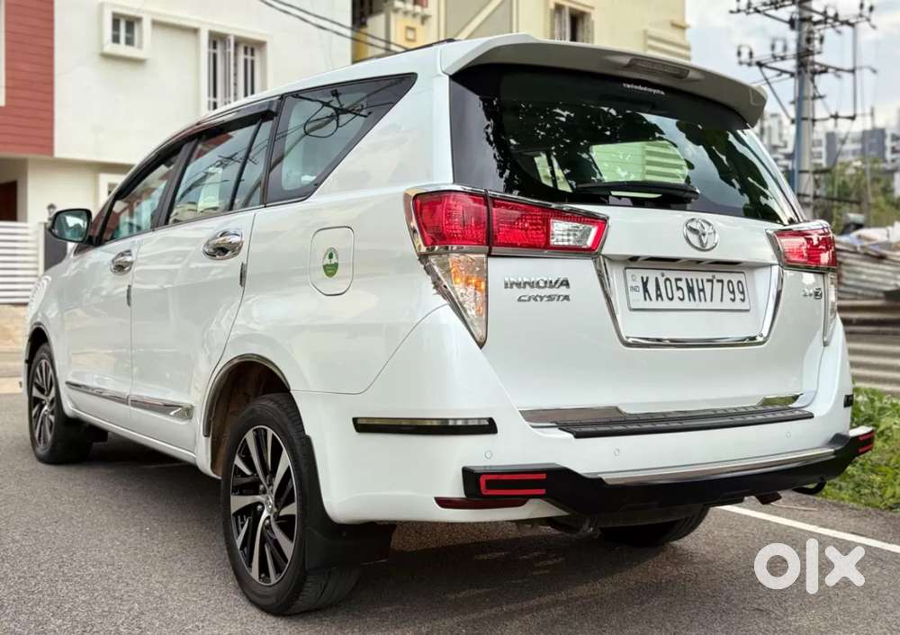 Toyota Innova Crysta [2020-ongoing] 2.4 Zx 7 Str, 2023, Diesel