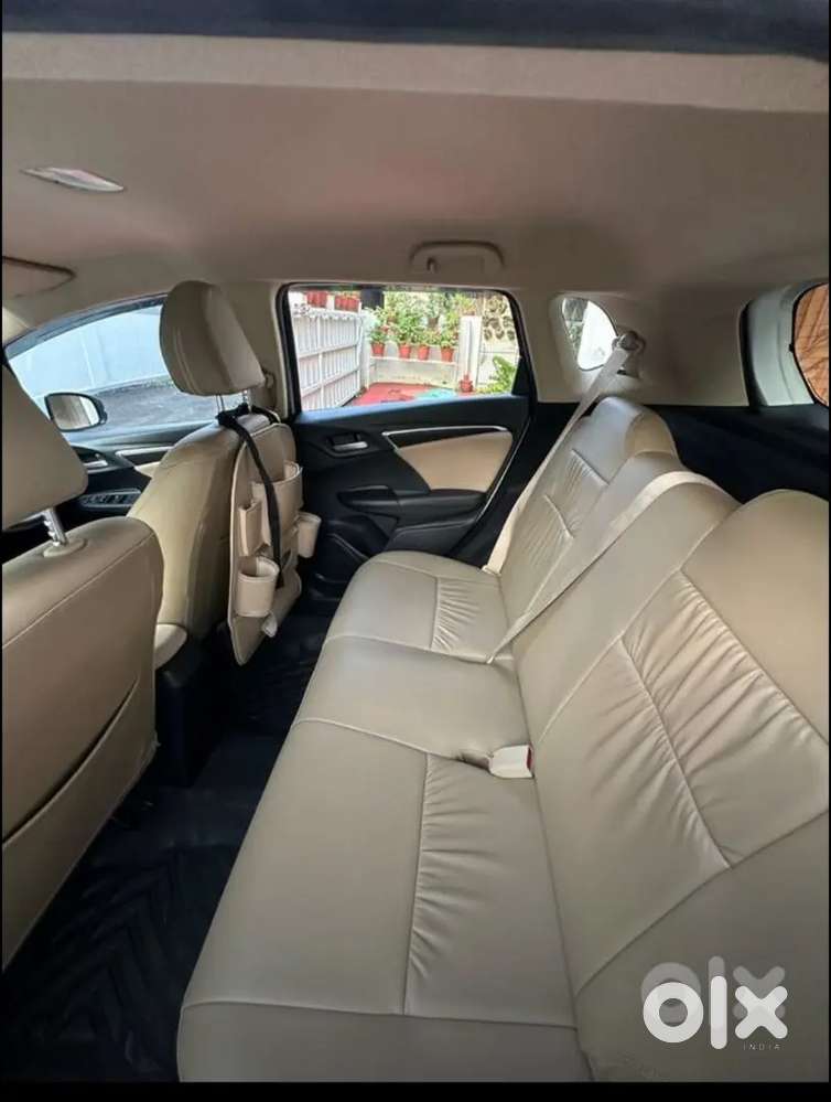 Honda Jazz Cvt 2019 White