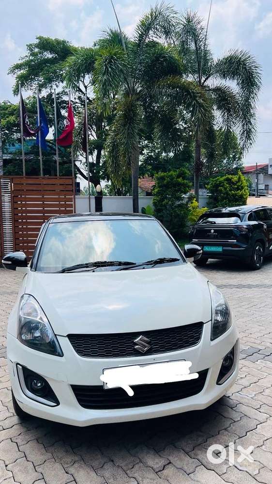 Maruti Suzuki Swift 2016 Petrol 121000 Km Driven
