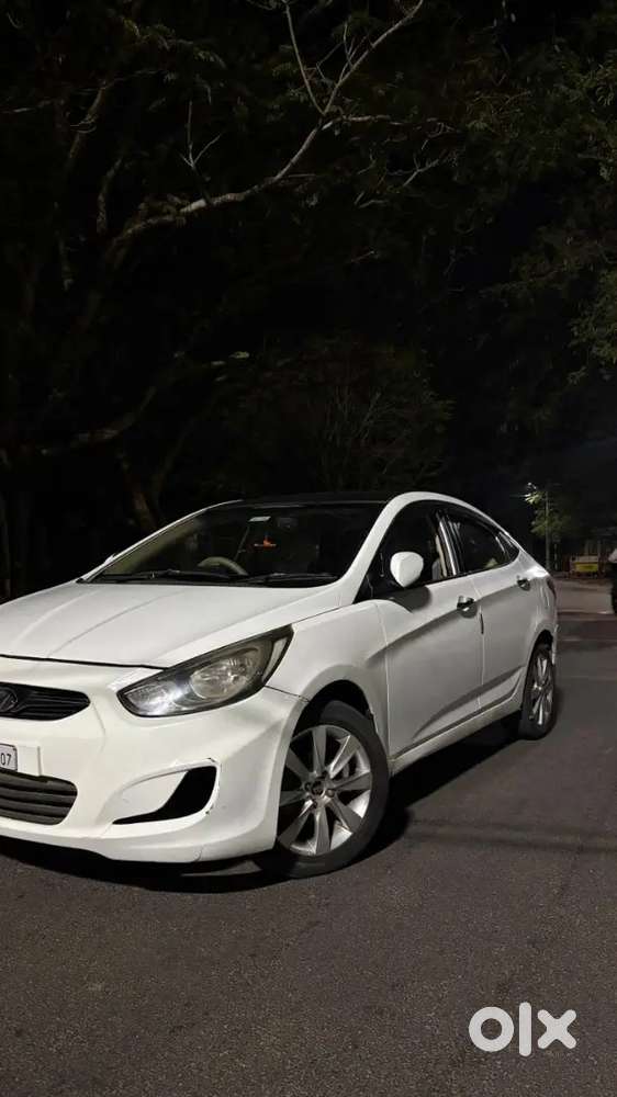 Hyundai Verna 2012 Diesel 85000 Km Driven