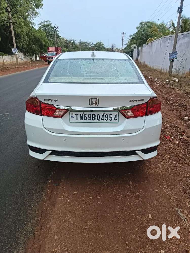 Honda City 1.5 V 2022 Excellent Condition