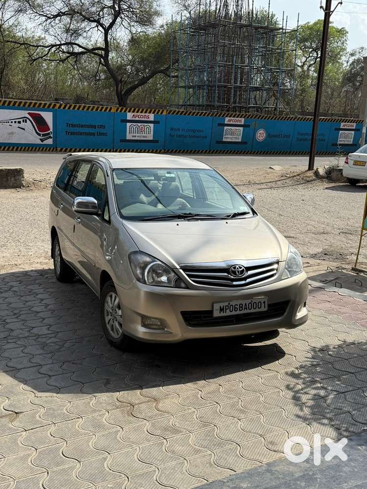Toyota Innova 2.5 2010
