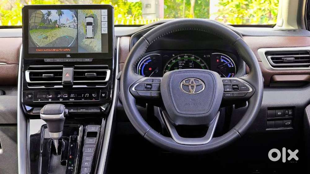 Toyota Innova Hycross 2.0 Zx (o) Hybrid 7 Str, 2025, Petrol