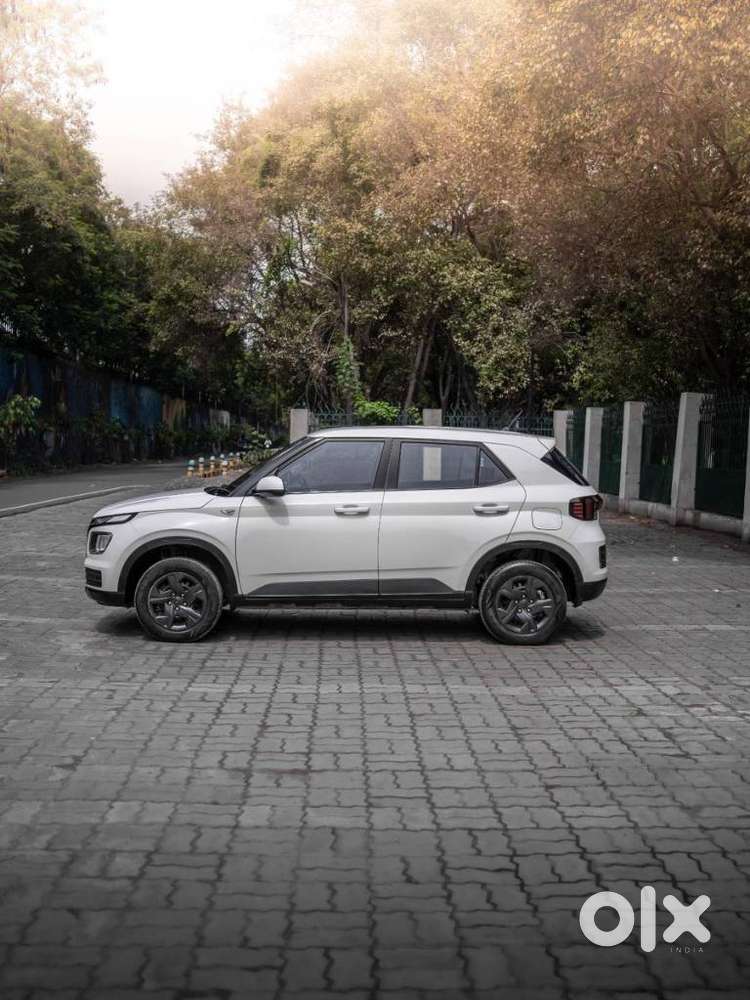 Hyundai Venue E, 2024, Petrol