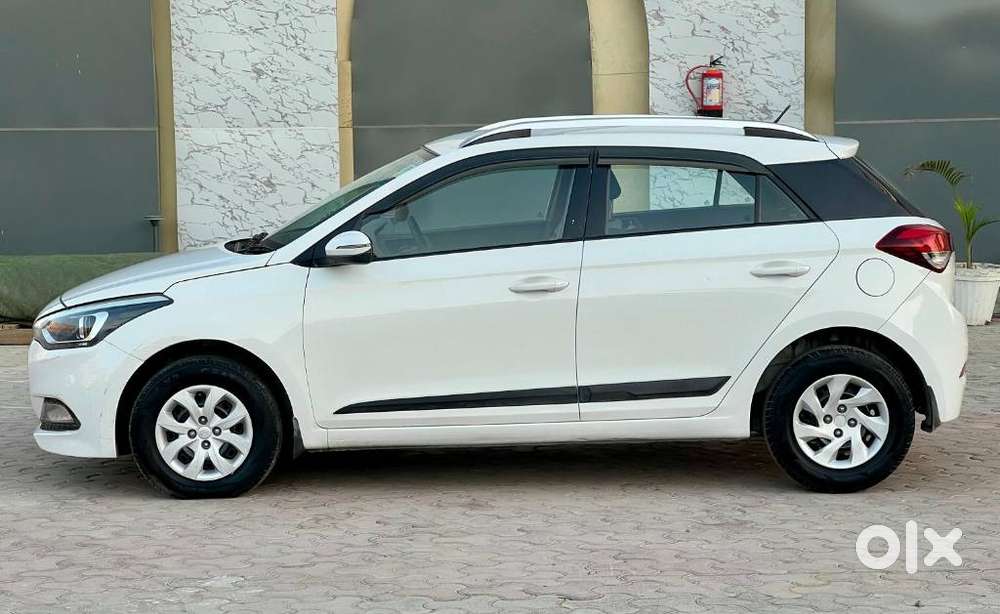 Hyundai I20 Sportz Plus, 2014, Petrol