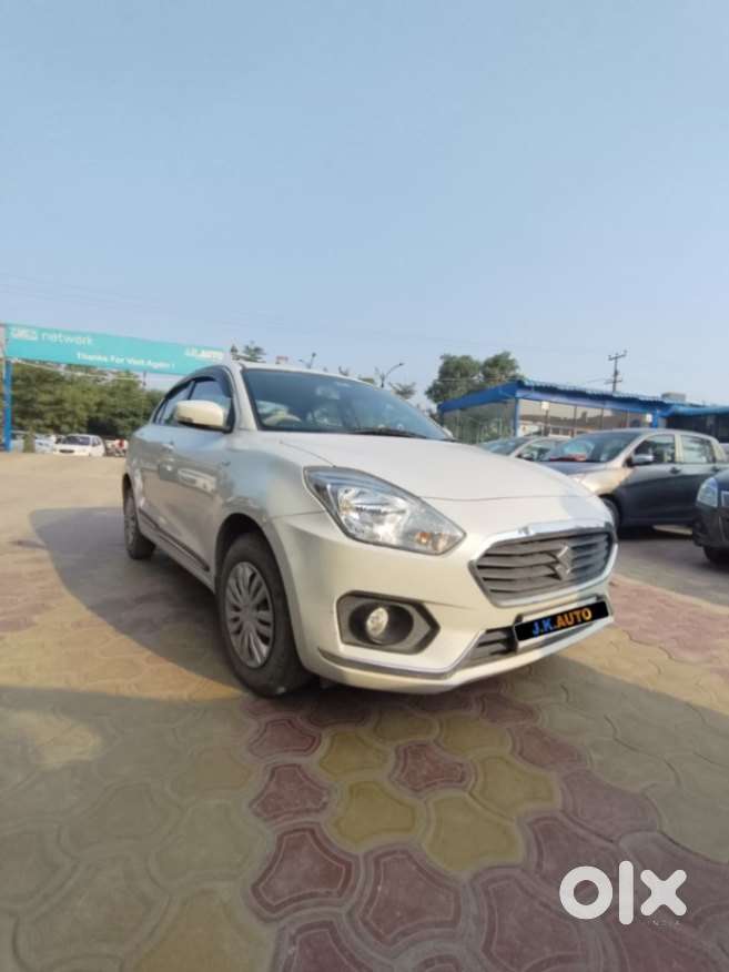 Maruti Suzuki Dzire 1.2 Vxi, 2018, Petrol