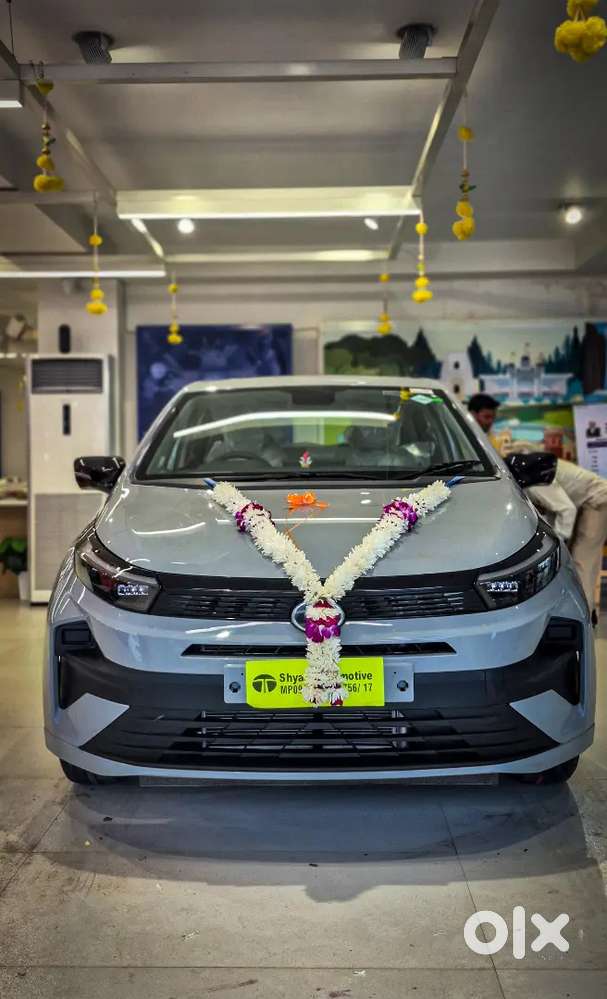 Tata Altroz Crtv S 2025 I-cng Mt Urgent Sale Need Money Fix Price