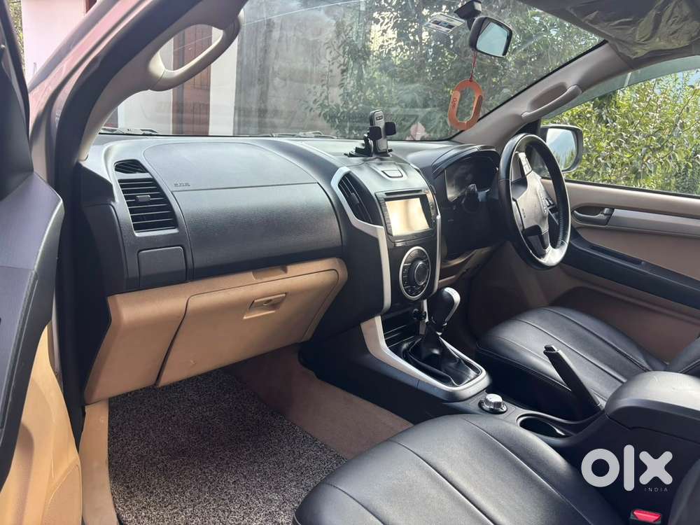 Isuzu Mu7 Diesel 2019 Car