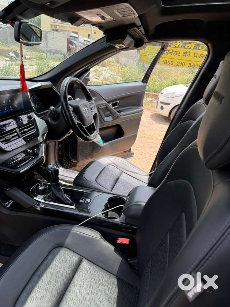 Tata Car Diesel 2023 Automatic 6 Seater