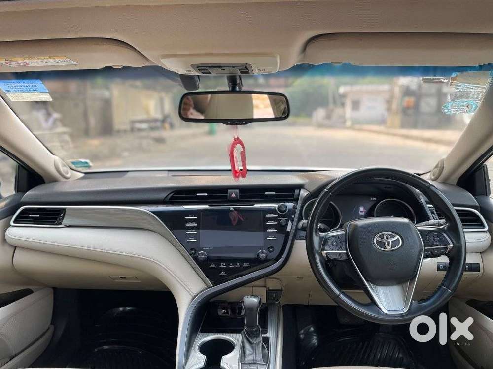 Toyota Camry [2019-ongoing] 2.5 Hybrid, 2019, Cng & Hybrids