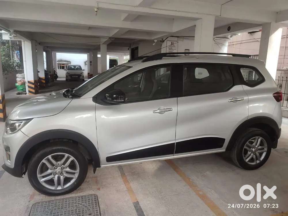 Renault Triber 1.0 Rxz Manual Petrol 2024