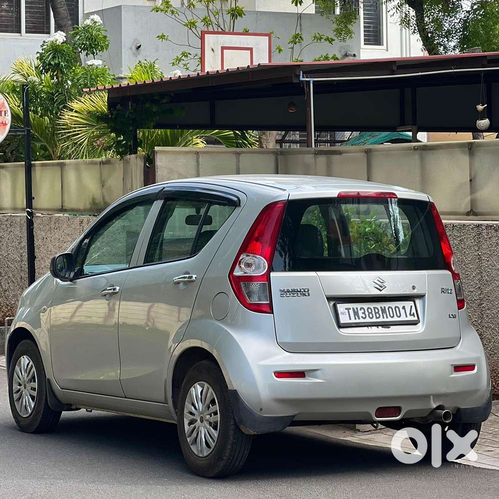 Maruti Suzuki Ritz Lxi, 2012, Petrol