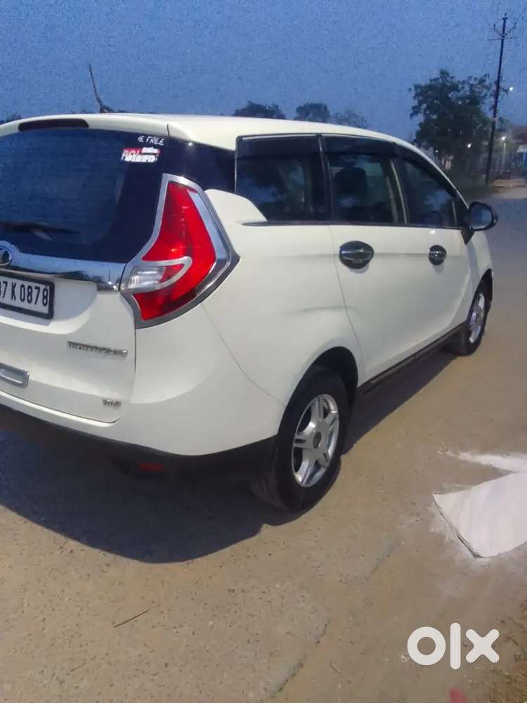 Mahindra Marazzo Diesel 2018