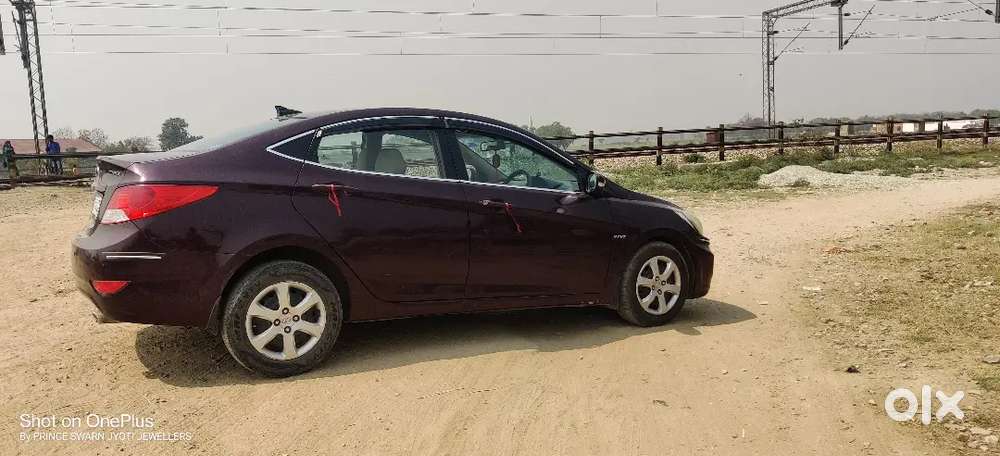 Hyundai Fludic Verna Best Condtion 2nd Owner Petrol