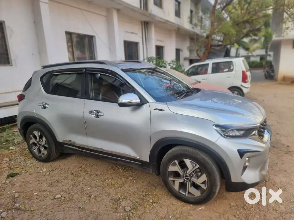 Kia Sonet Diesel Htx 1.5bs 6,  Silver,6 Speed  Manual Transmission