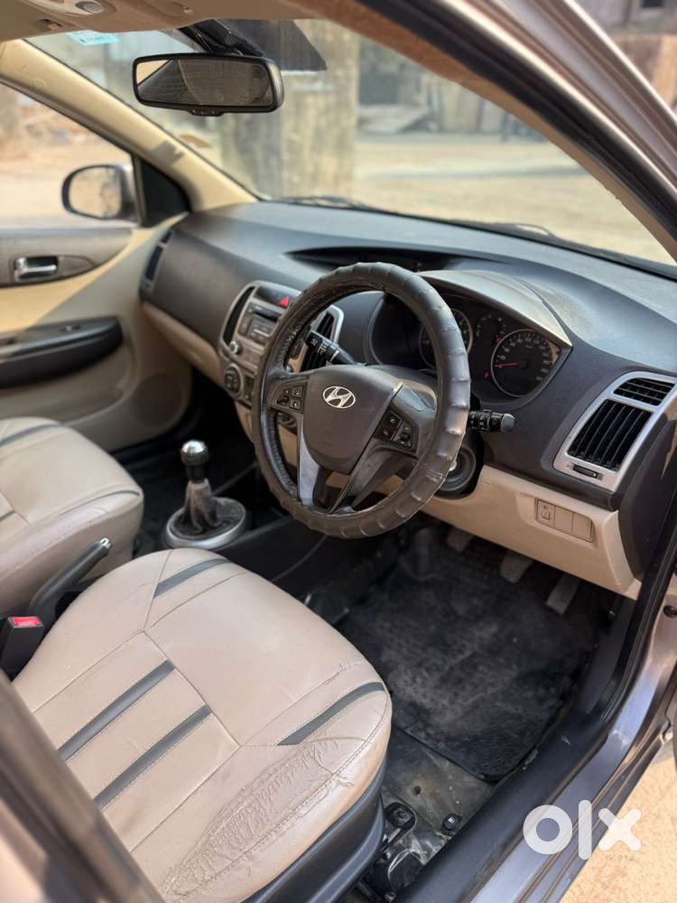 Hyundai I20 Sportz 1.2 Bs-iv, 2013, Petrol