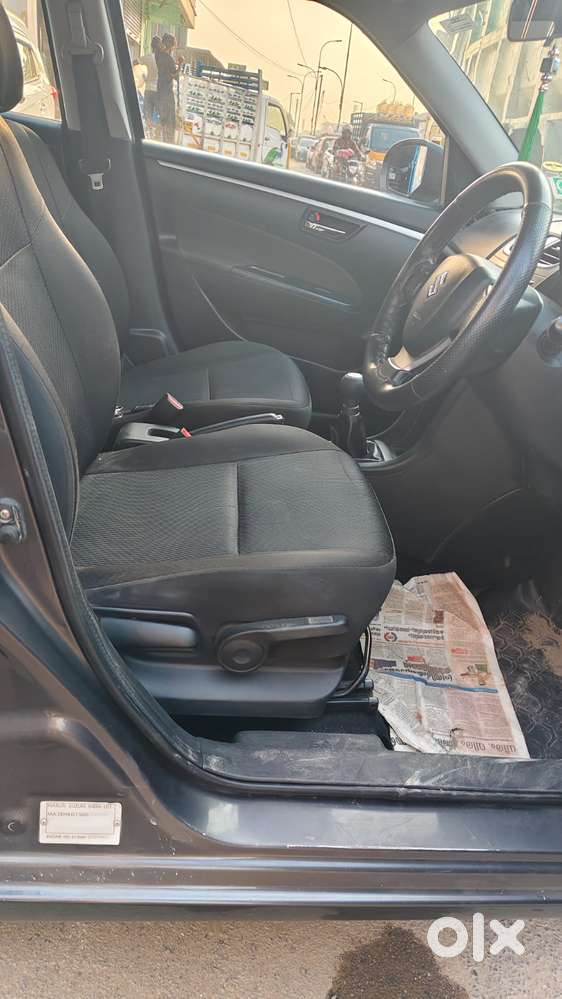 Maruti Suzuki Swift Vvt Zxi, 2017, Petrol