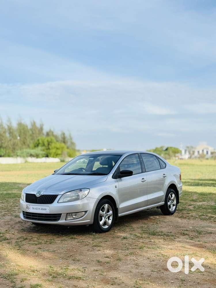 Skoda Rapid Elegance 1.6 Tdi Cr Manual, 2013, Diesel