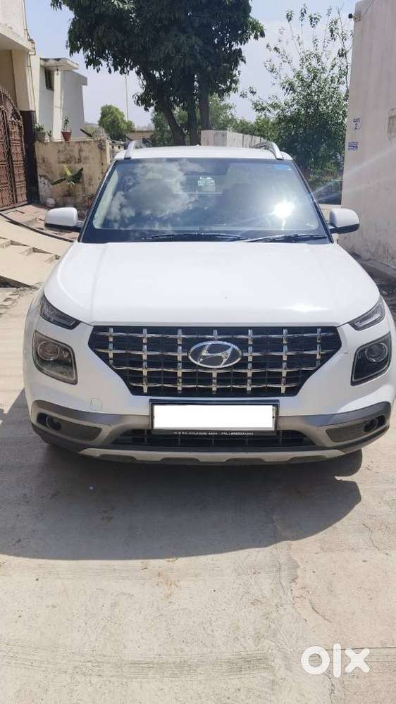 Hyundai Venue 1.2 S Plus, 2022, Petrol