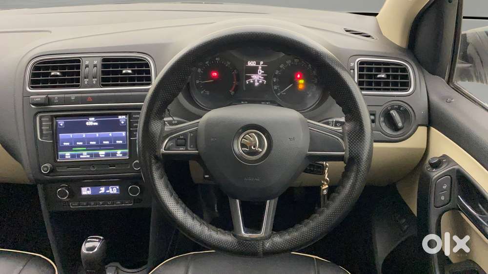 Skoda Rapid 1.0 Ambition Tsi At, 2021, Petrol