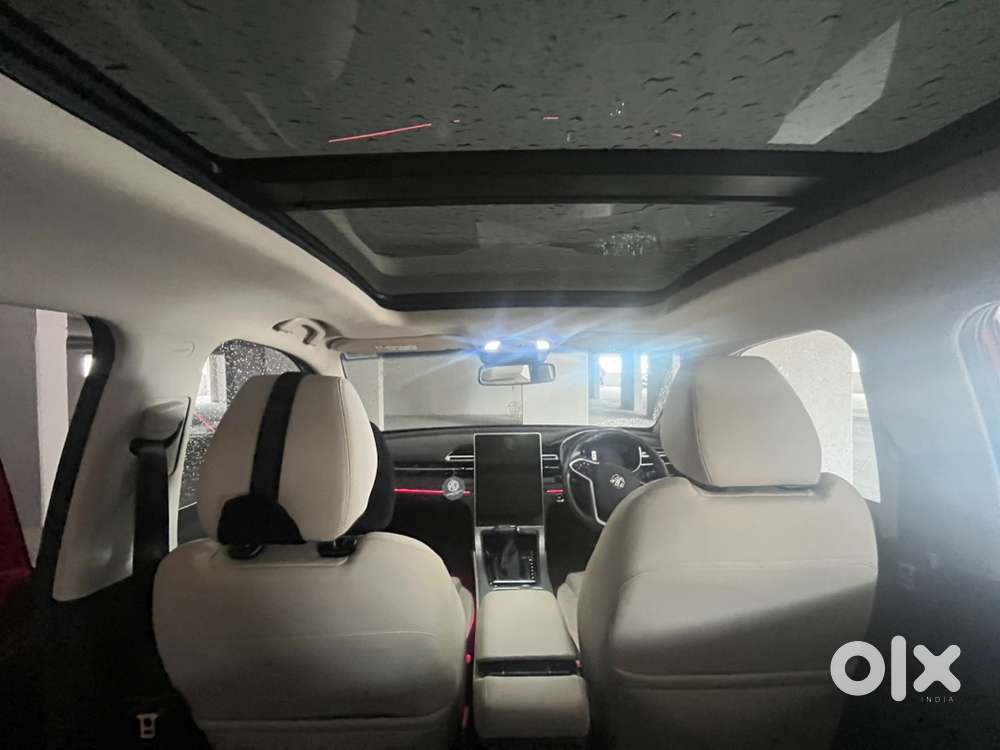 Mg Hector Savvy 2023, Automatic Petrol Car