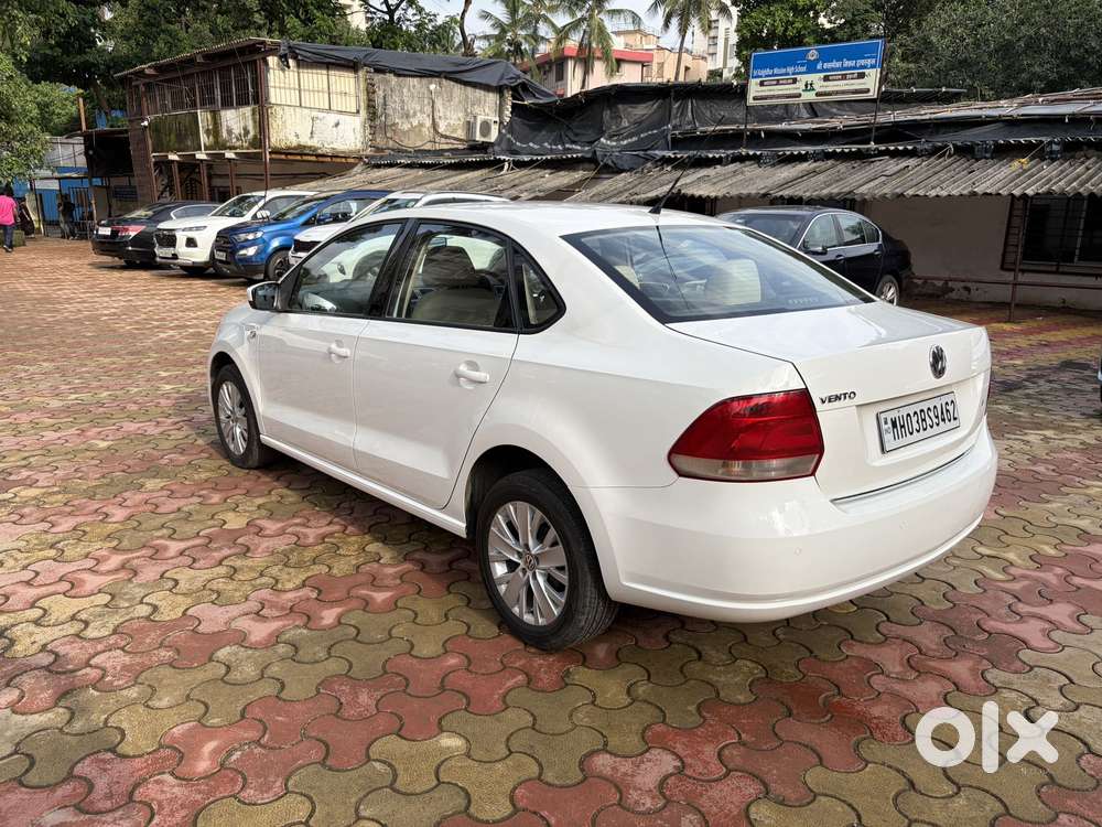 Volkswagen Vento 1.6 Highline Plus 16 Alloy, 2015, Petrol