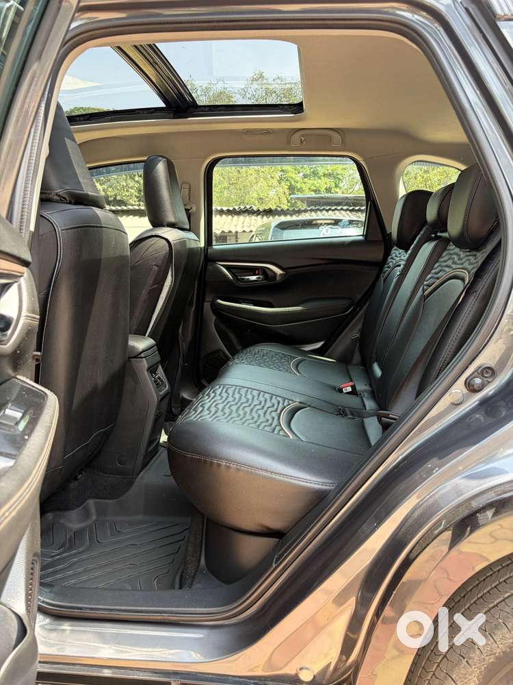 Maruti Suzuki Grand Vitara 1.5 Zeta Plus Intelligent Hybrid Ecvt, 20..