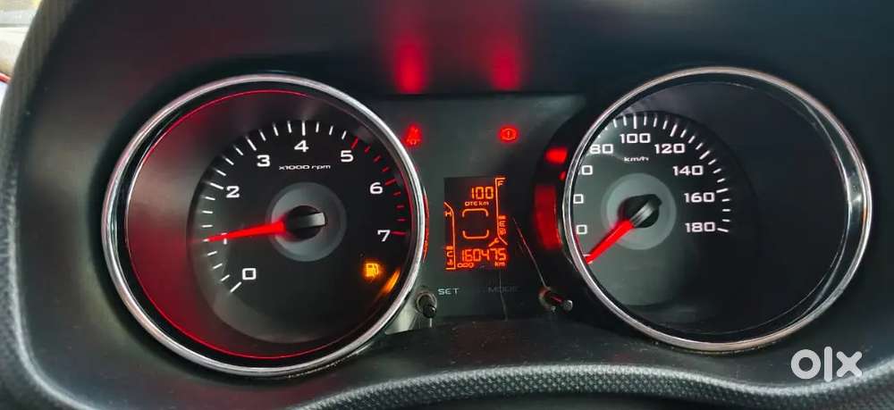 Mahindra Tuv 300 2018