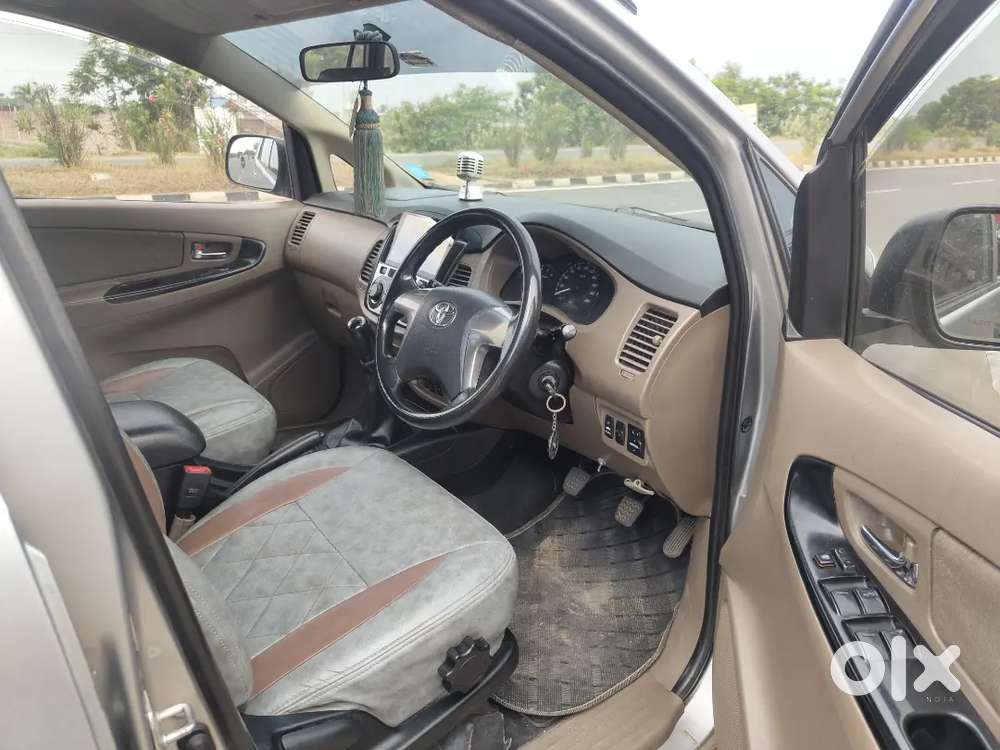 Toyota Innova 2015 Diesel 96000 Km Comfort Driven Comfort Car