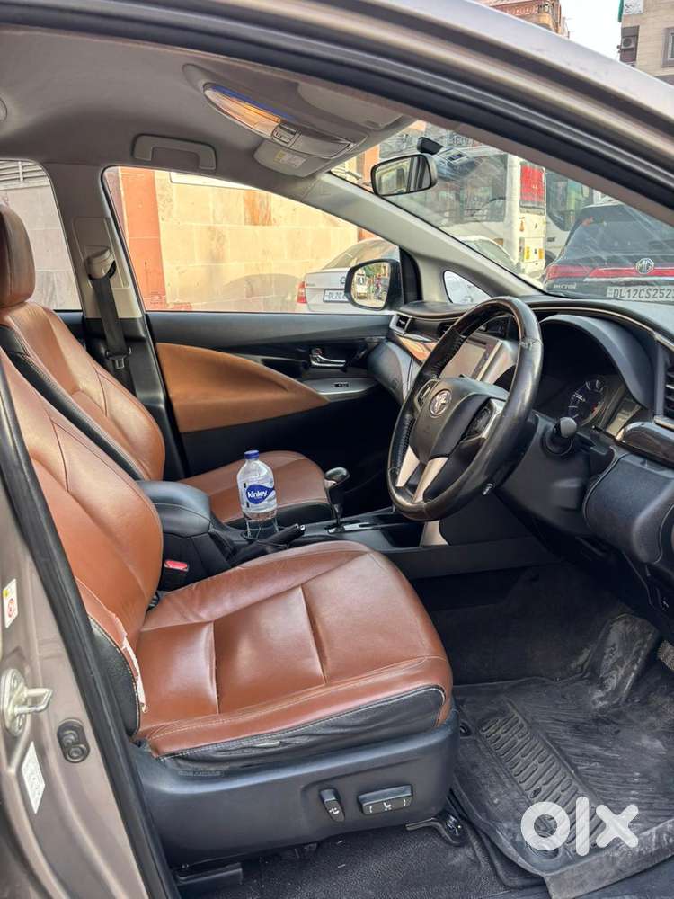 Toyota Innova Crysta 2.8z Automatic, 2017, Diesel