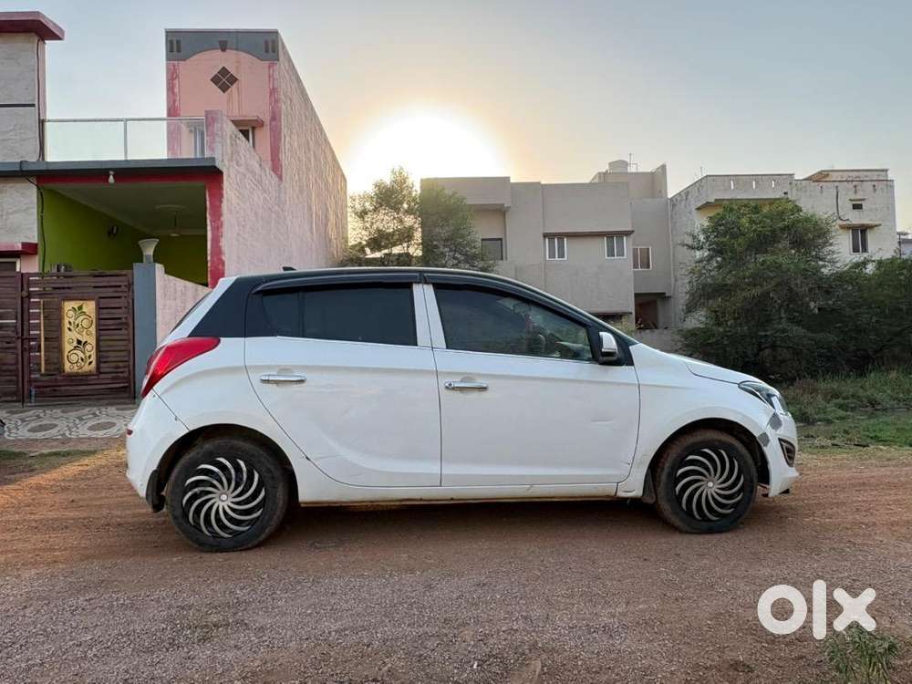 A Well Maintained 2013 Diesal I20 Crdi 78k Driven 2nd Owner