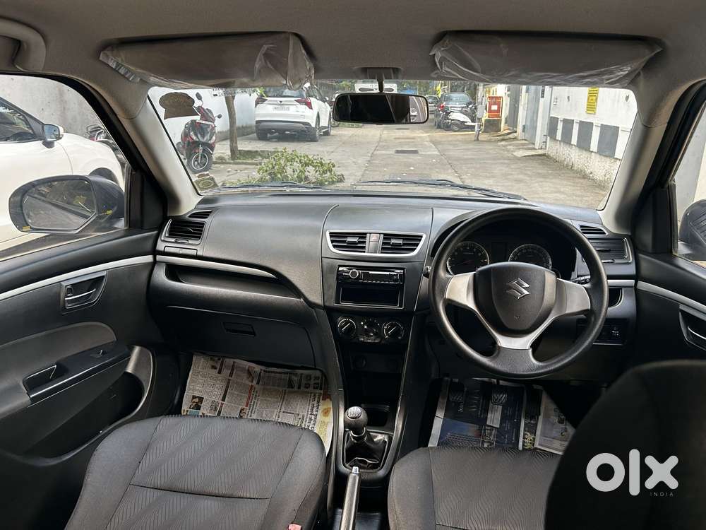 Maruti Suzuki Swift Vxi With Abs, 2012, Petrol