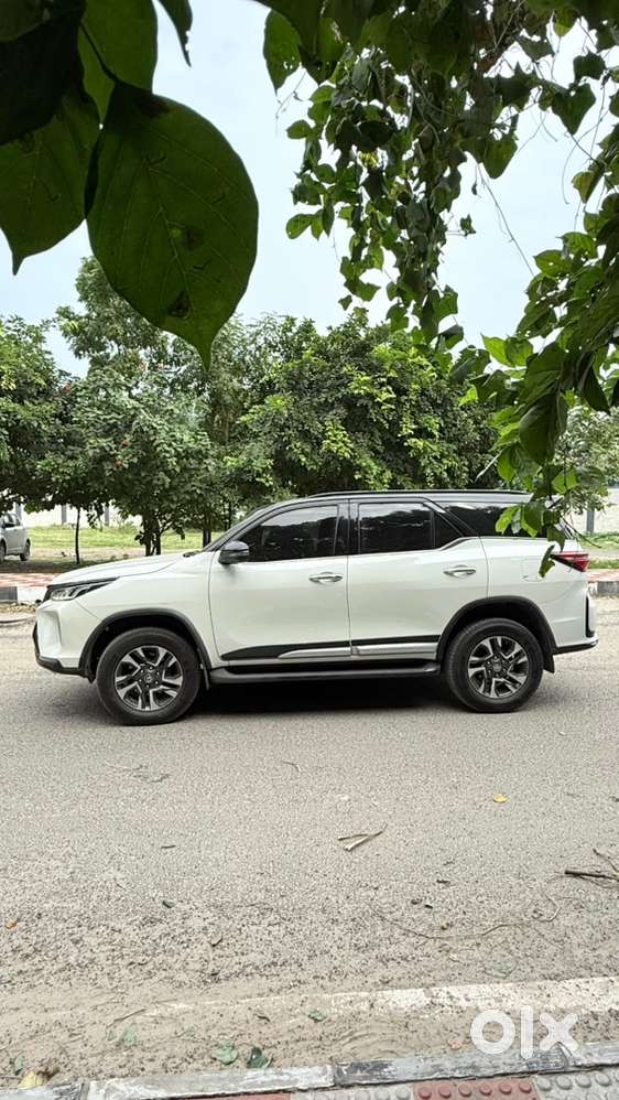 Toyota Fortuner Legender 2021 Diesel Well Maintained