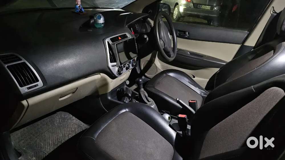 Hyundai I20 2013 Petrol Well Maintained
