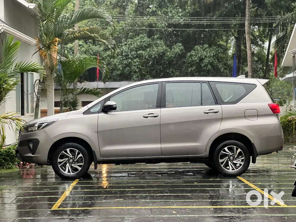Toyota Innova Crysta Diesel 97000 Km Driven