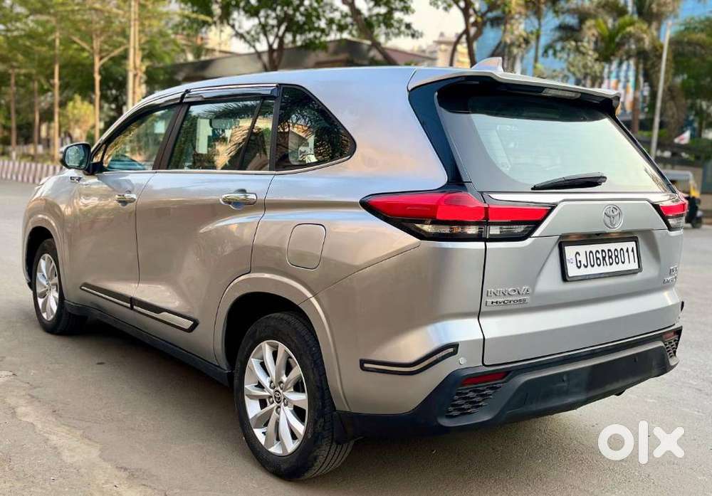 Toyota Innova Hycross, 2024, Petrol