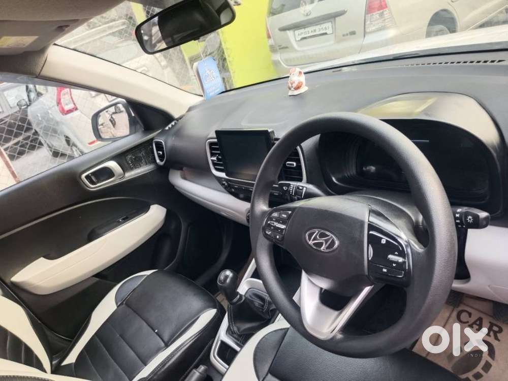 Hyundai Venue S Plus Mt 1.2 Kappa, 2022, Petrol