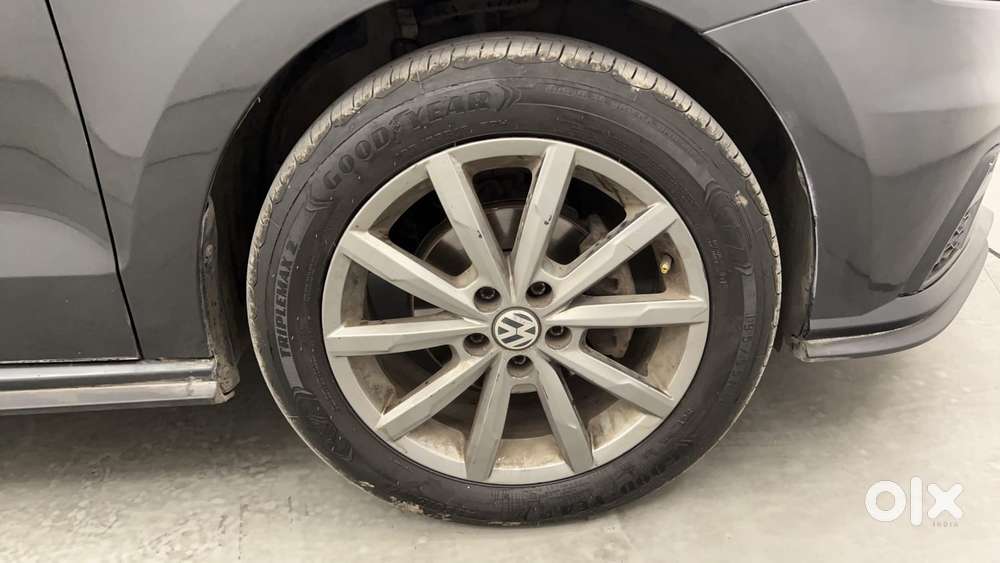 Volkswagen Vento 1.0 Highline Plus At, 2019, Petrol