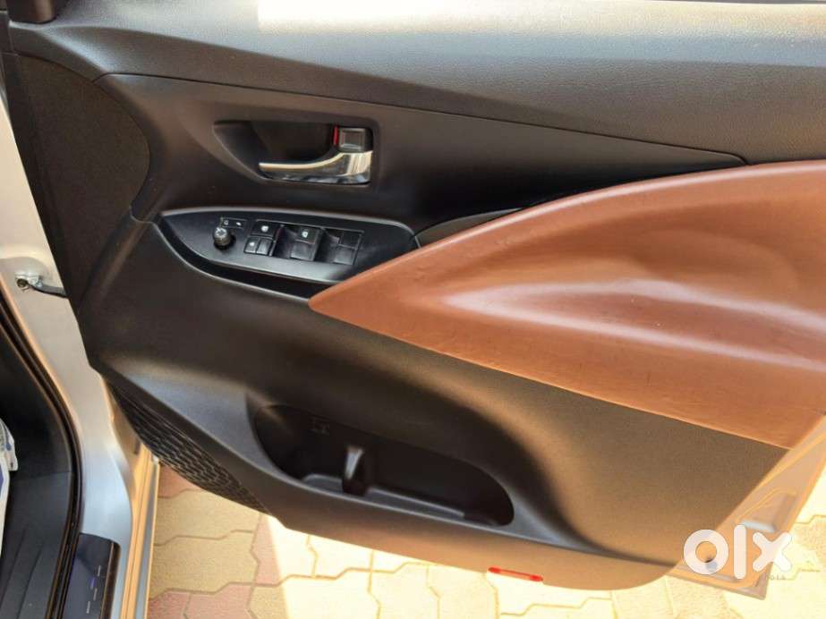 Toyota Innova Crysta 2.4 G Mt 8s, 2020, Diesel