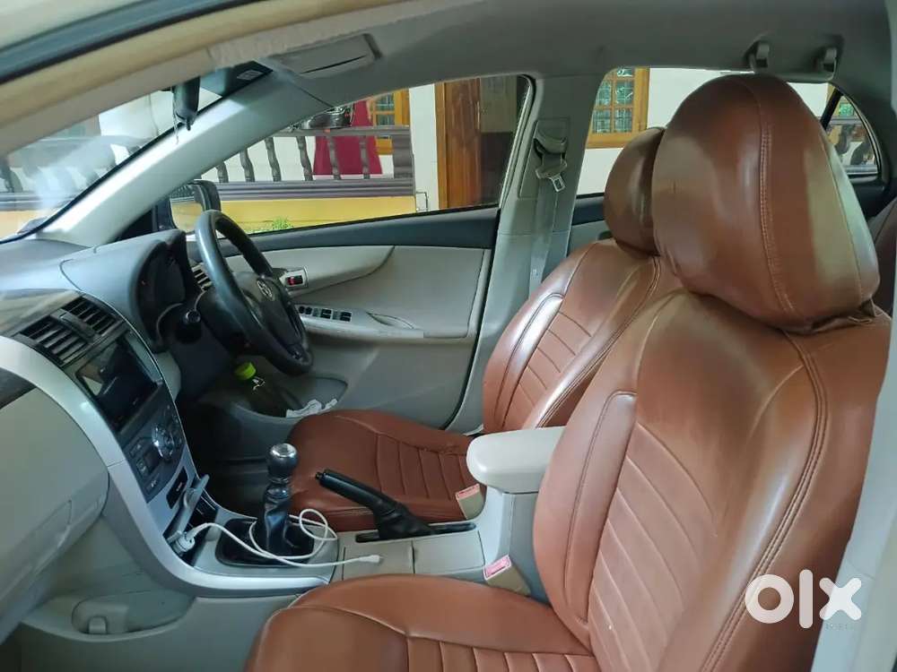 Toyota Corolla Altis 2011