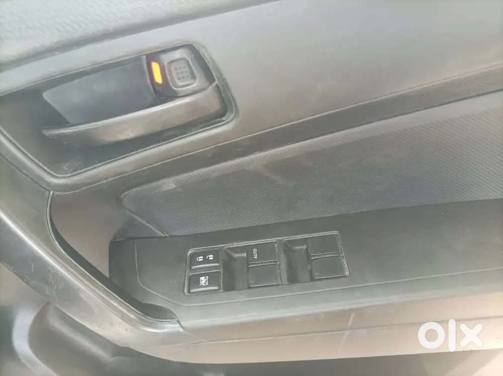 Maruti Suzuki Brezza Vxi 2021