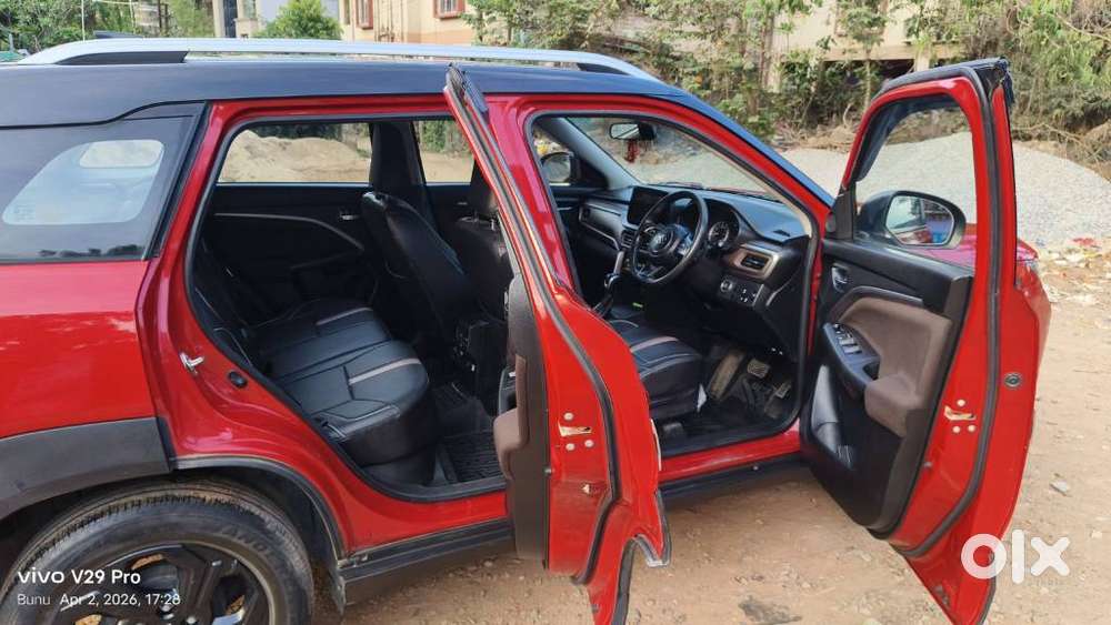 Maruti Suzuki Brezza 1.5 Zxi Plus At Smart Hybrid Dual Tone, 2023, P..