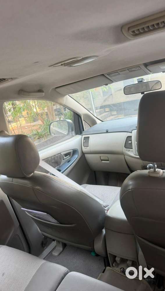 Toyota Innova 2.5 Gx 8 Seater Limited Edition, 2015, Diesel