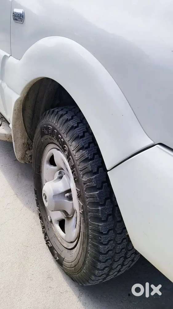 Tata Safari Dicor 2012