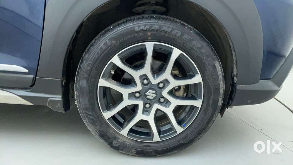 Maruti Suzuki Xl6 1.5 Alpha Plus At, 2022, Petrol